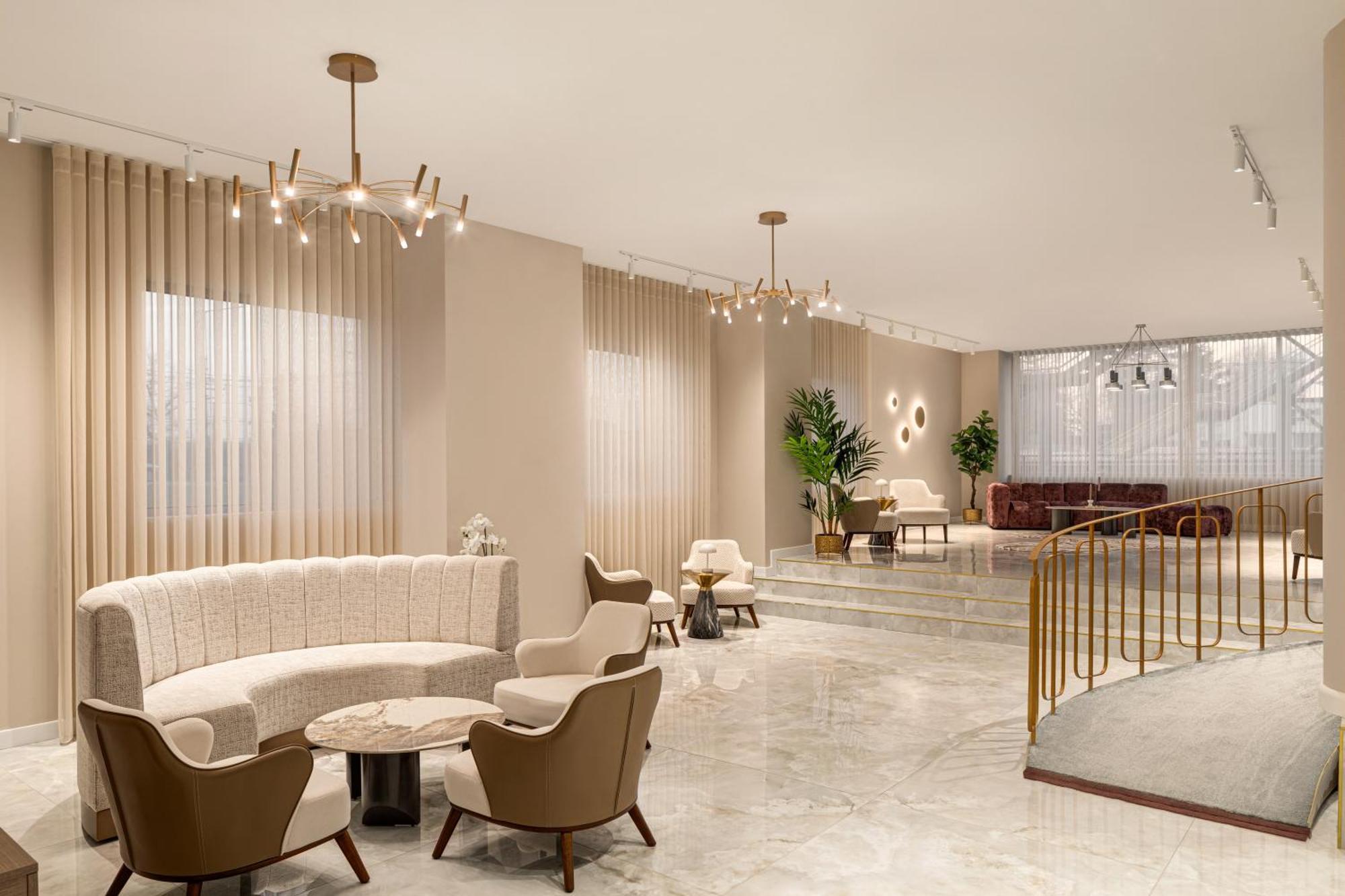 Ramada By Wyndham Bucharest Otopeni Airport Extérieur photo